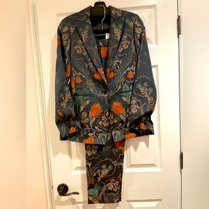 Theory woman’s navy multi Ephemeral Jacquard suit, jacket size 6, trousers 10.